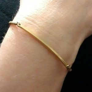 Dainty Gold Colored Bracelet Size 6 1/4" Long